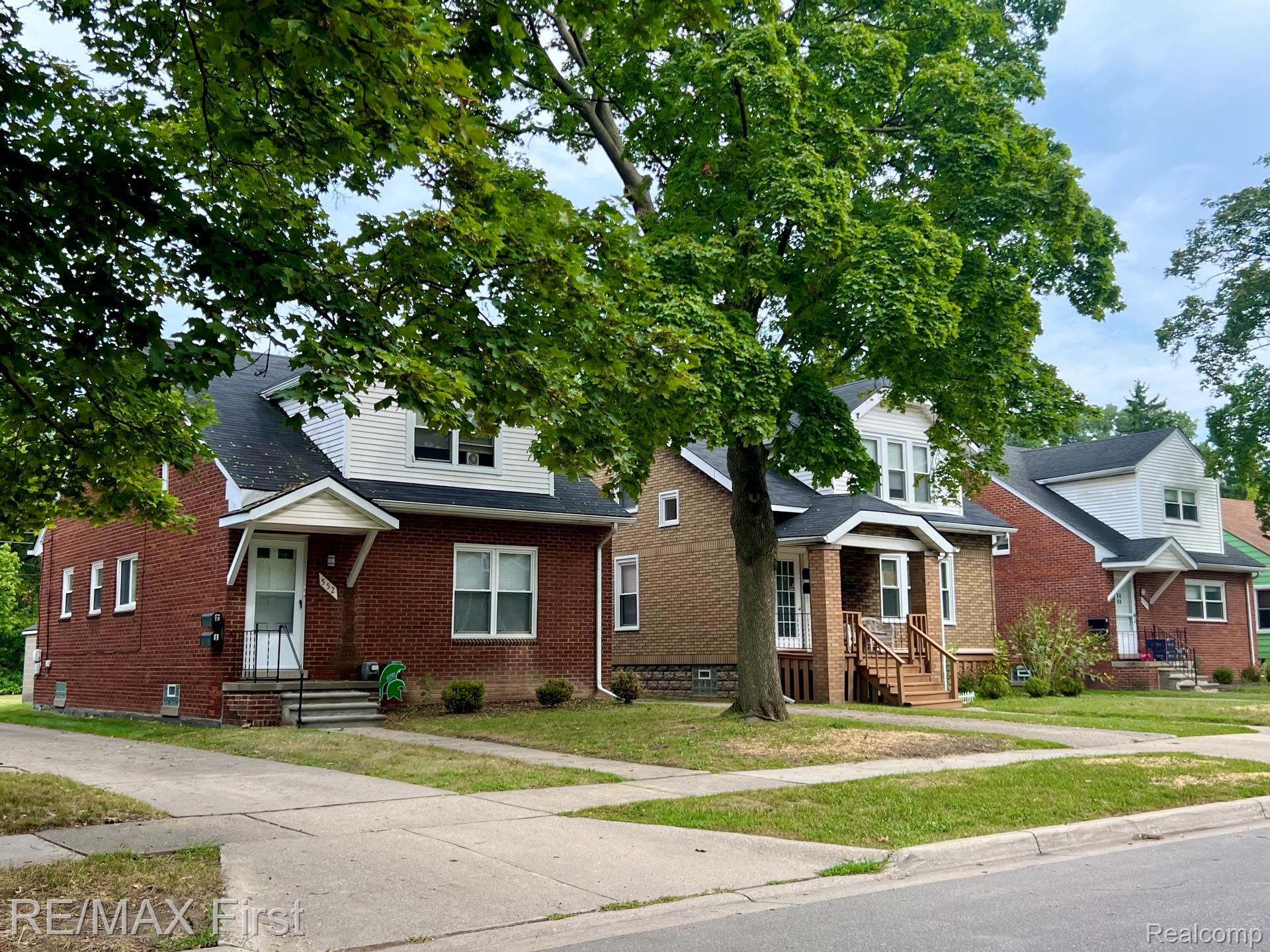 538 Laprairie Street