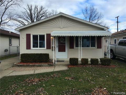 20223 Avalon Street St Clair Shores City MI 48080