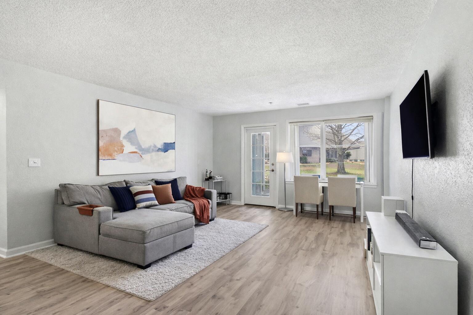 1295 Millbrook Trail