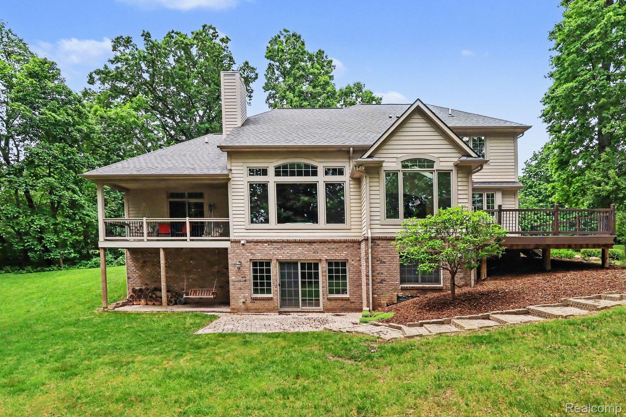 10490 Deer Ridge Trail