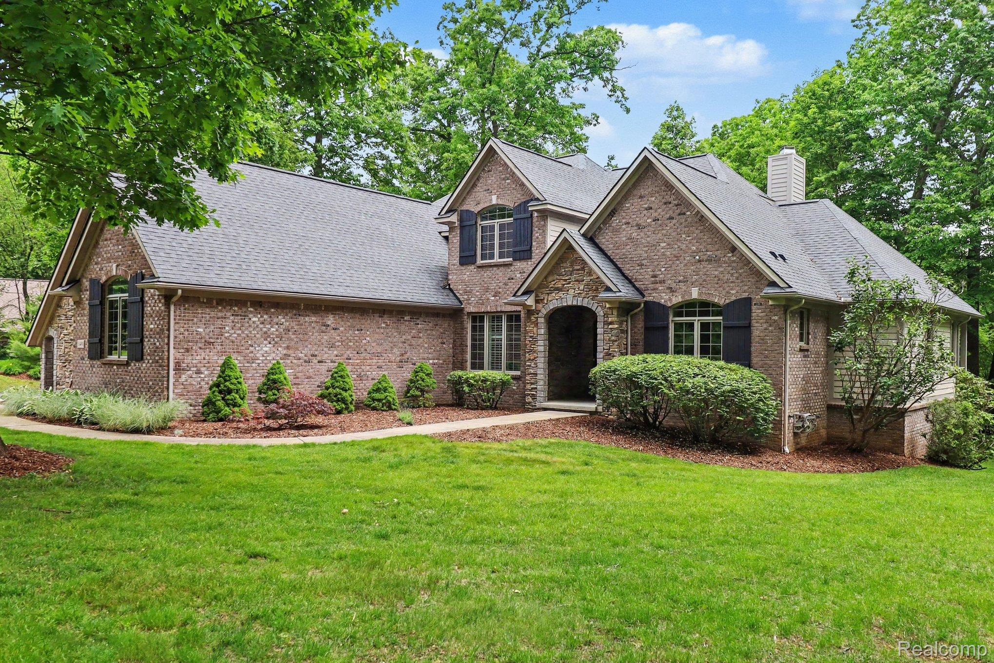 10490 Deer Ridge Trail