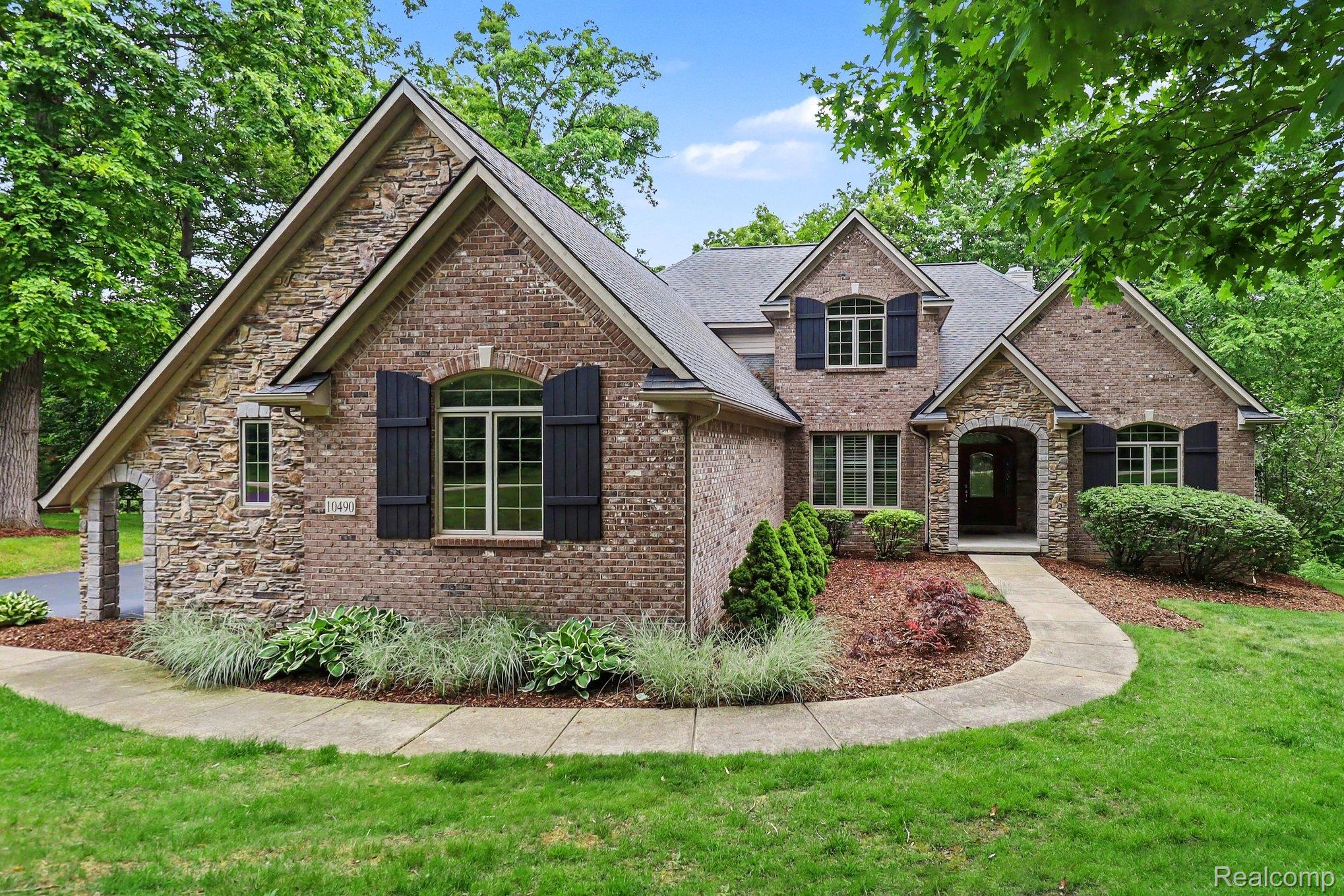 10490 Deer Ridge Trail