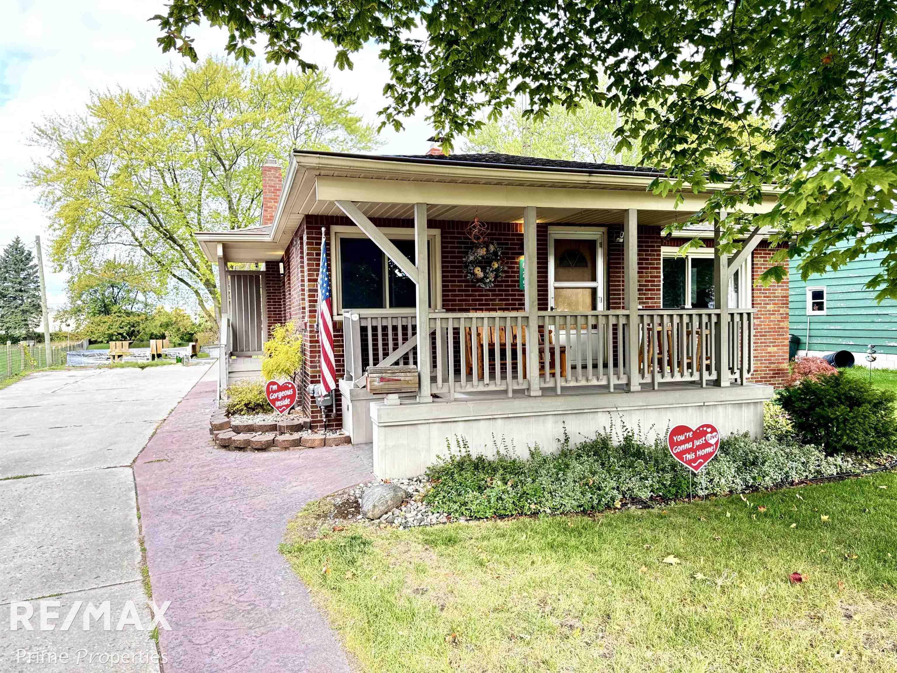 Properties Available 2 - 2 625 N Center Street