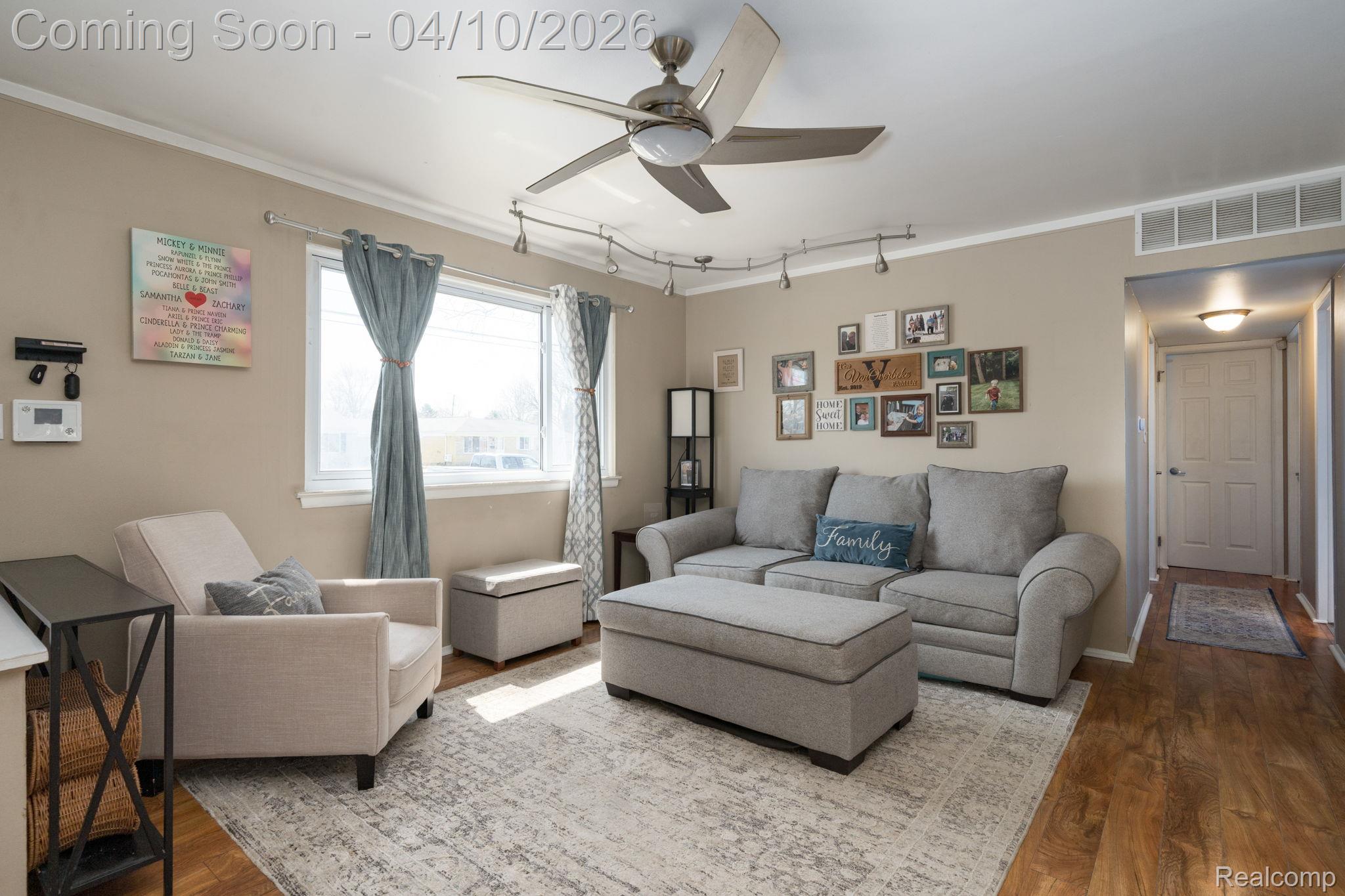 13227 Masonic Boulevard S