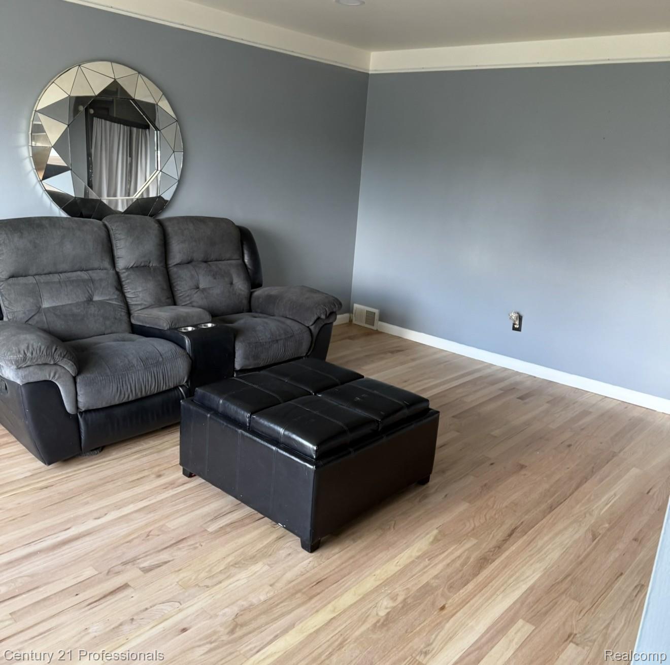 30614 Ann Arbor Trail