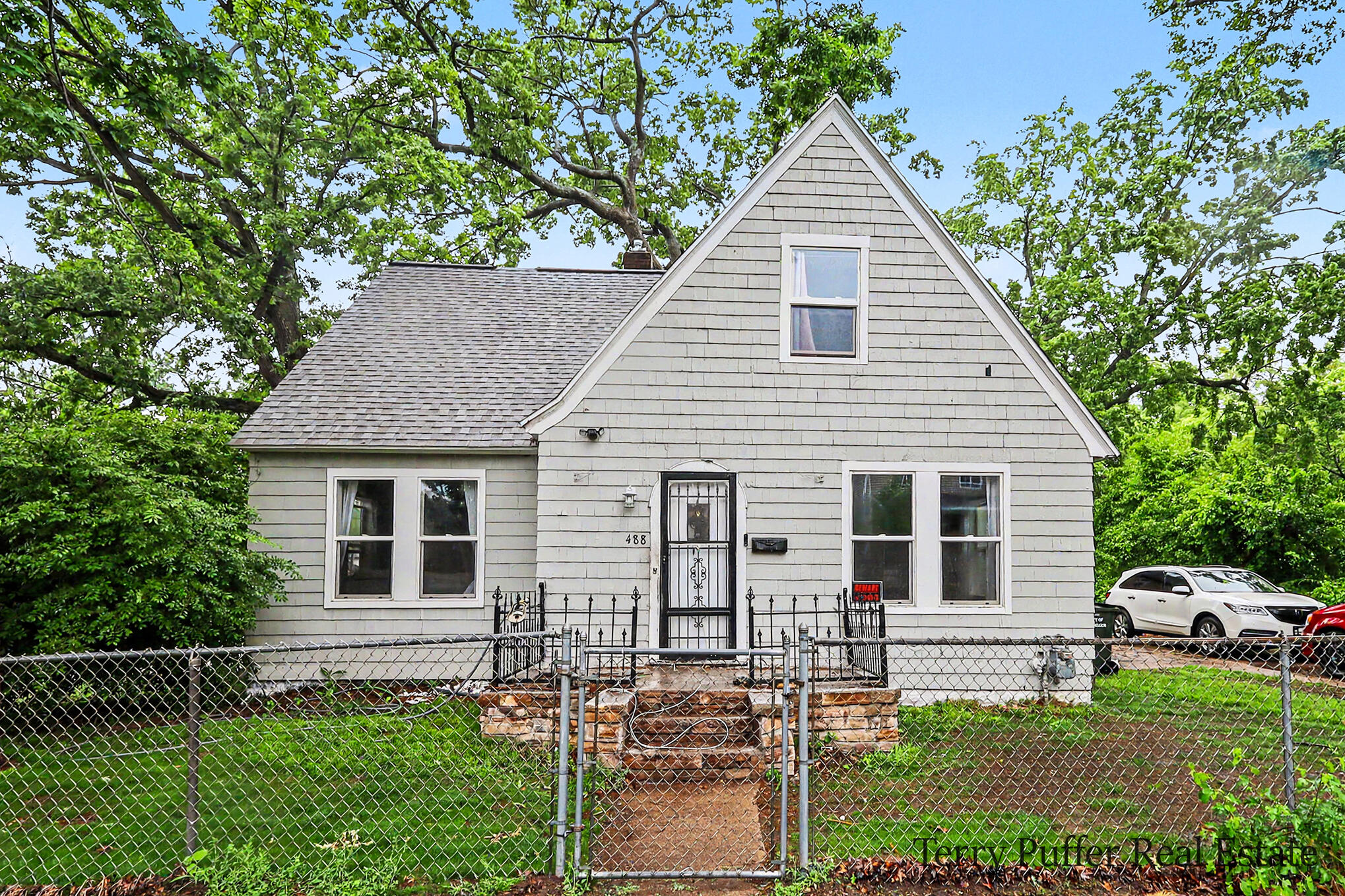 488 W Southern Avenue