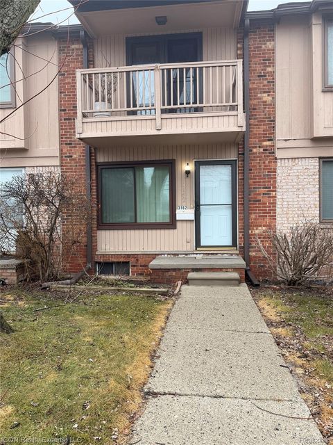 3162 Summers Road Keego Harbor City MI 48320