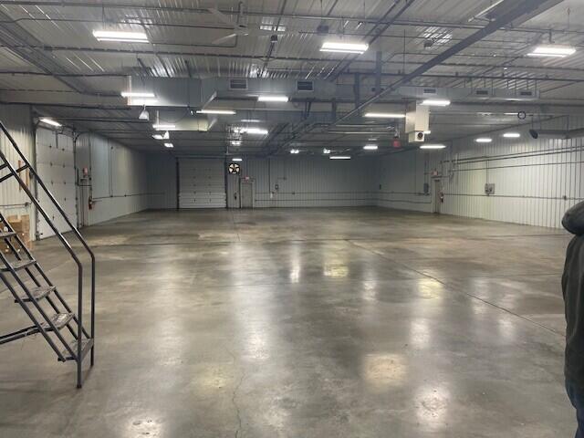 138 Ampey Road Entire Bldg