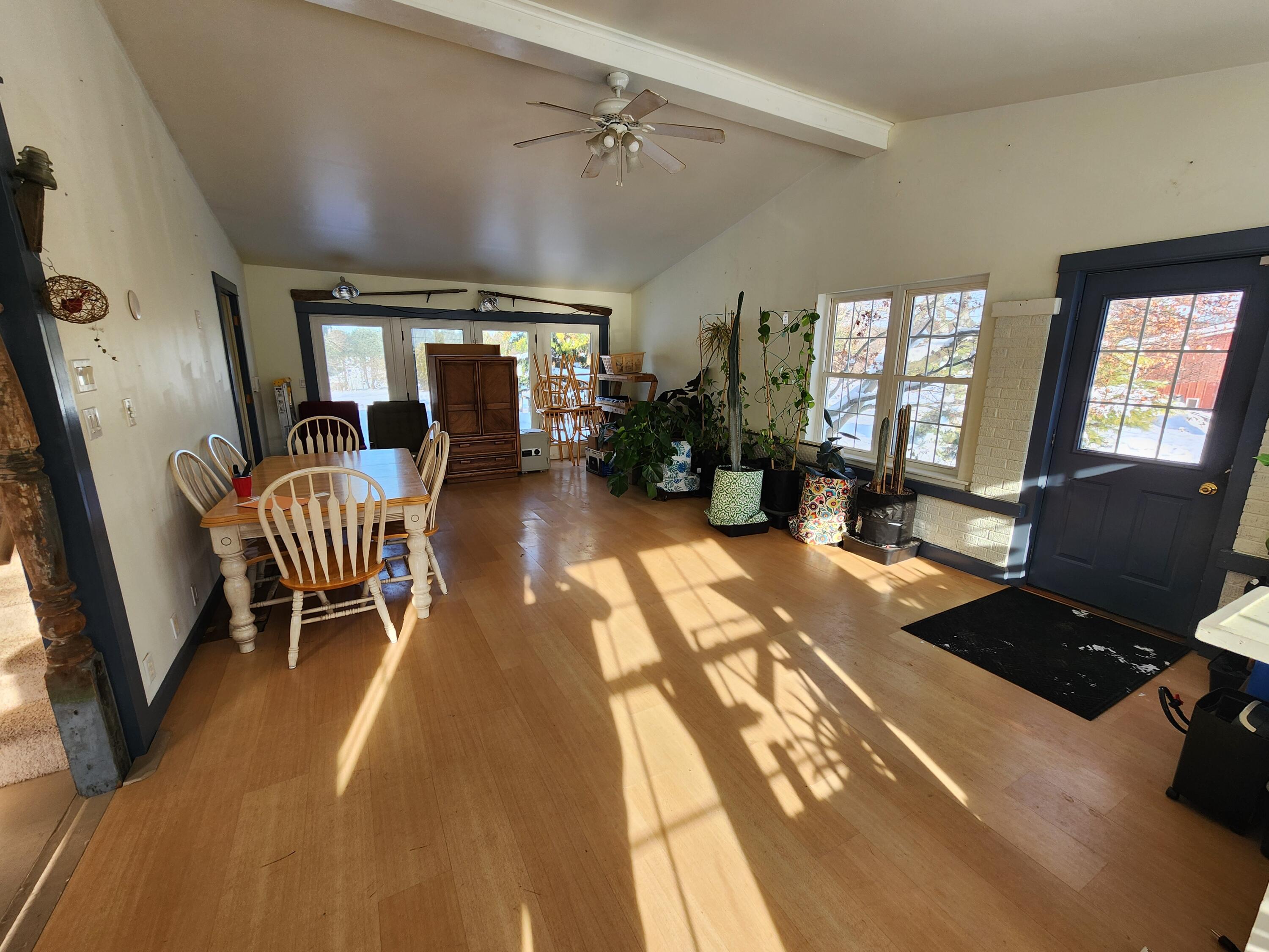 70877 Sunset Boulevard