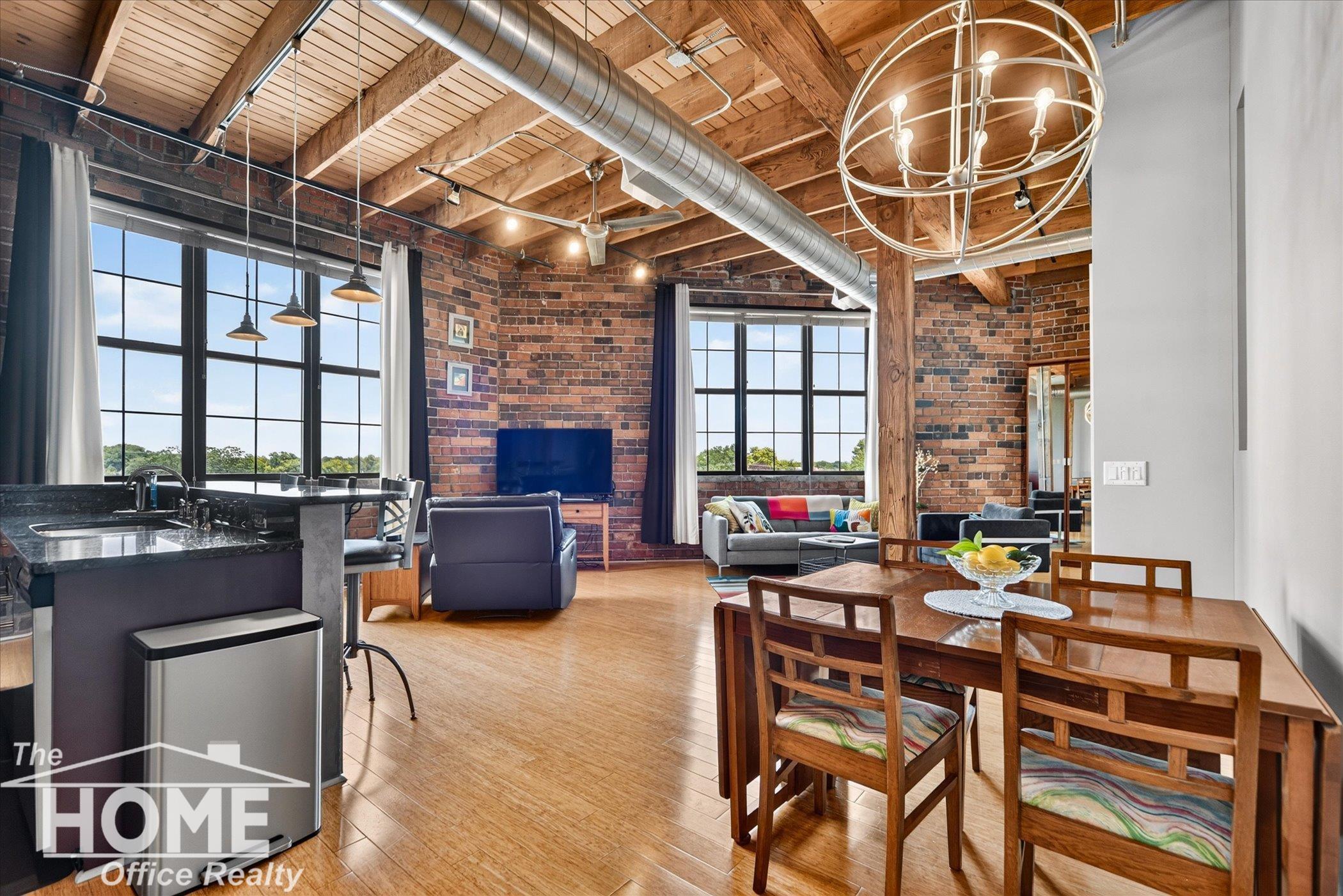 317 S Elm #515 Street