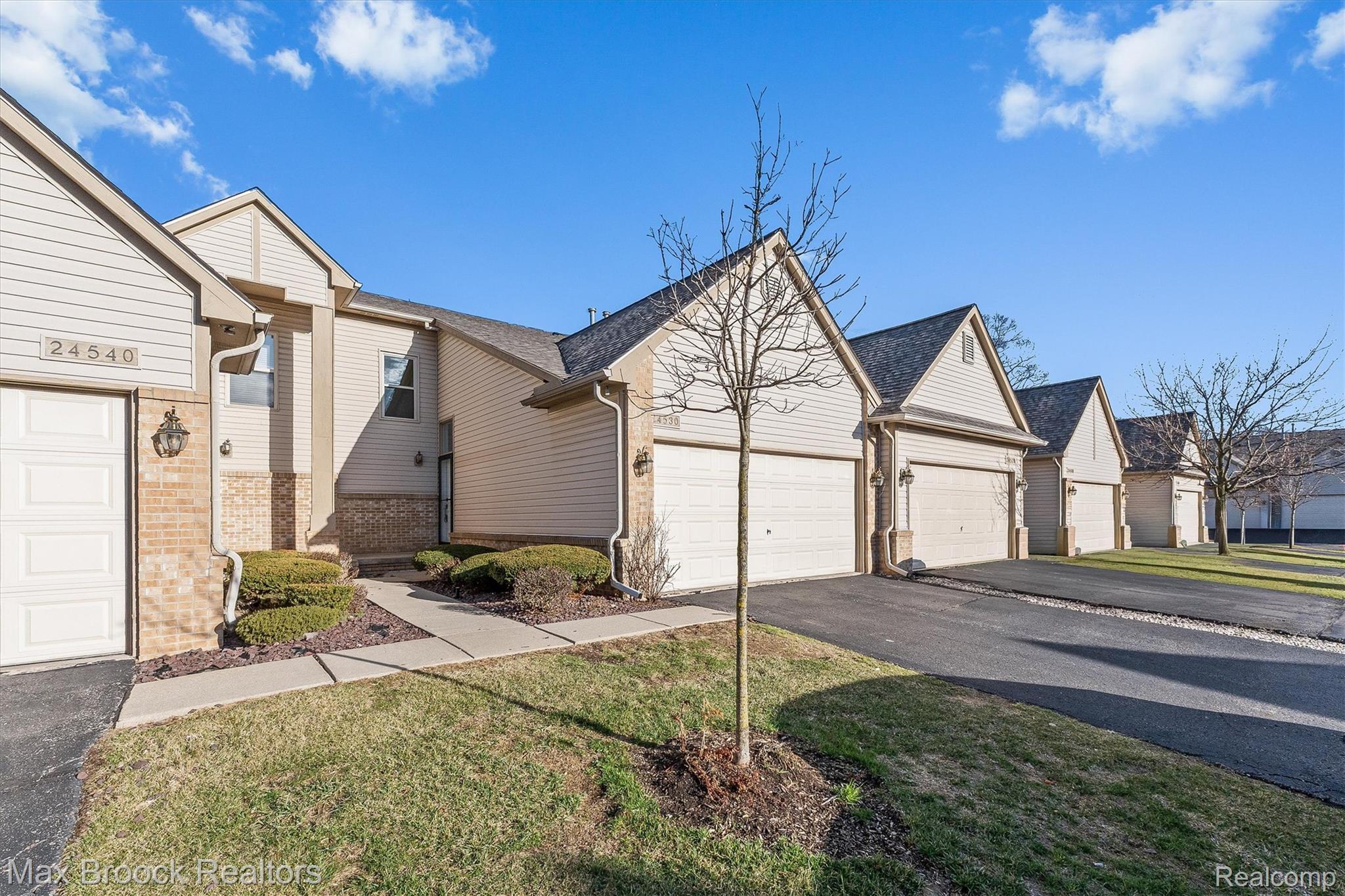 24530 Pineview Street