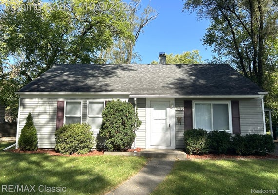 10730 ALBANY ST, OAK PARK, MI 48237 - Image 172a8ffe58b3d496dcfcd6e5b6362bb6/3229188305
