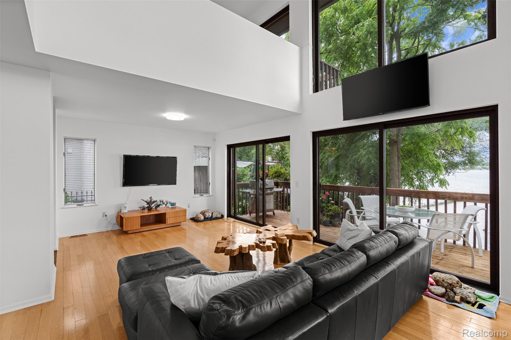 4616 Cass Elizabeth Road
