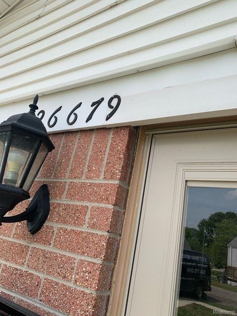 26679 SPICER Street Madison Heights City MI 48071