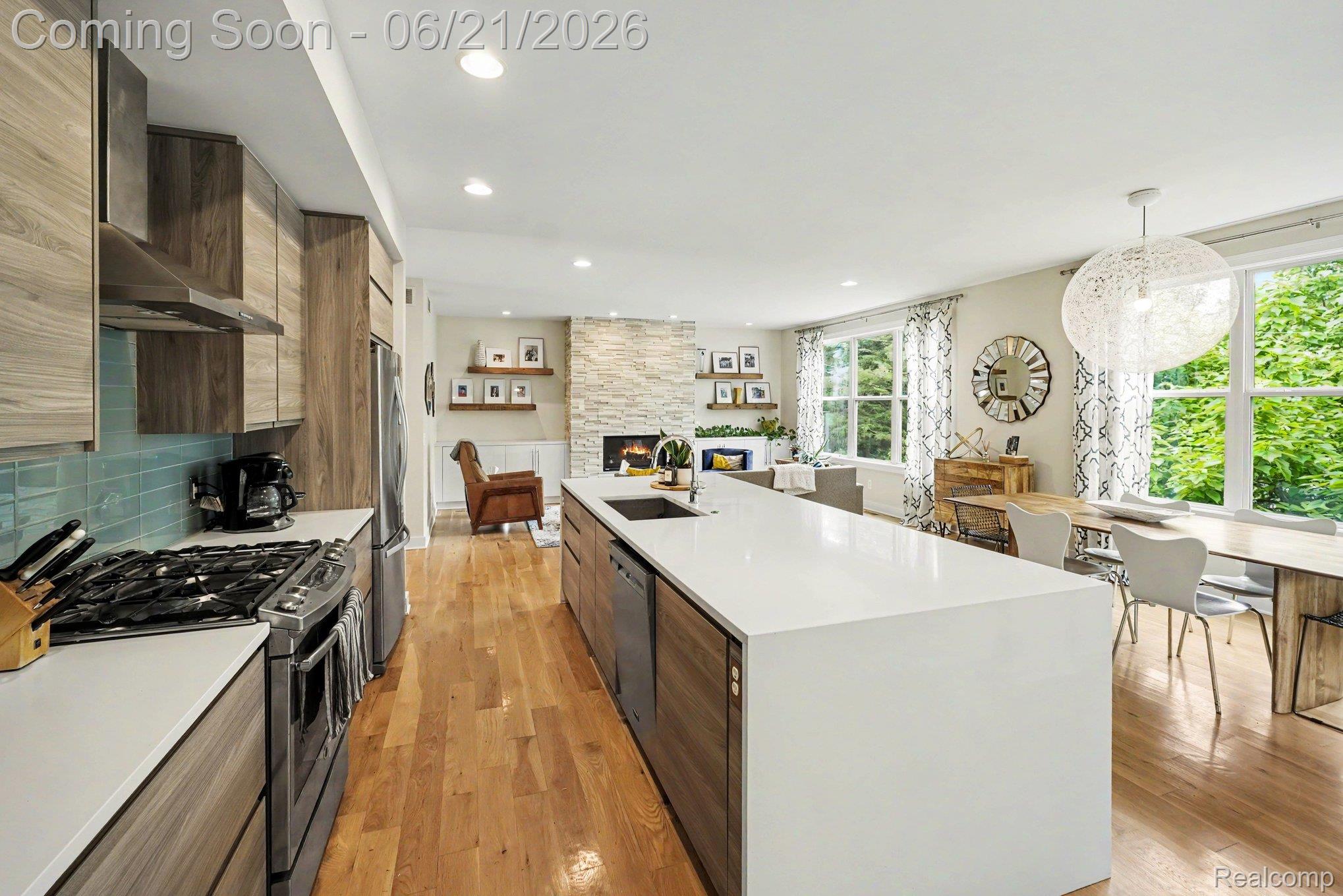 220 Turnberry Court
