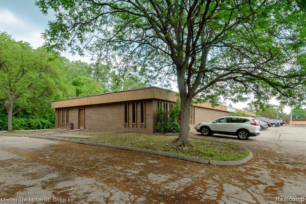 10533 Farmington Road