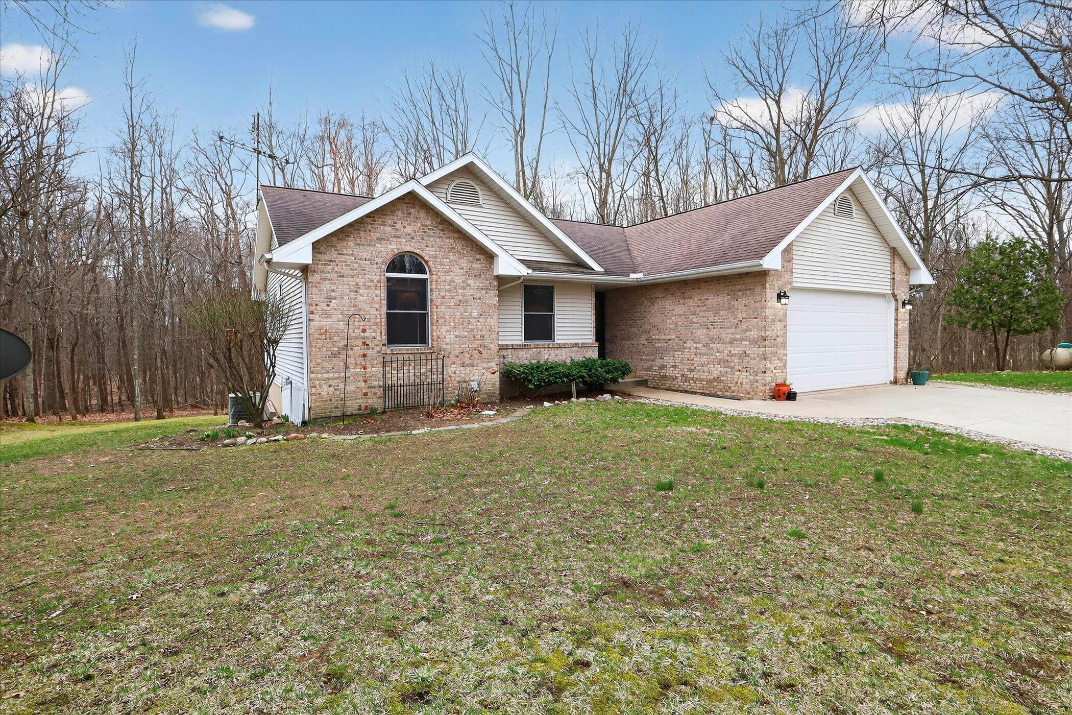 3652 Sawyer Road