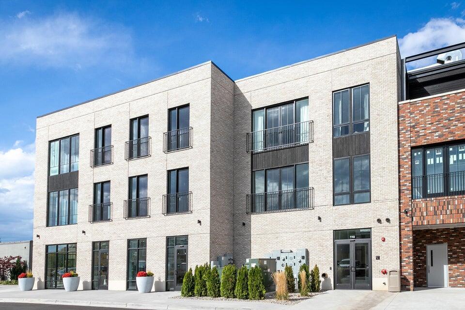 110 W Savidge Street 204