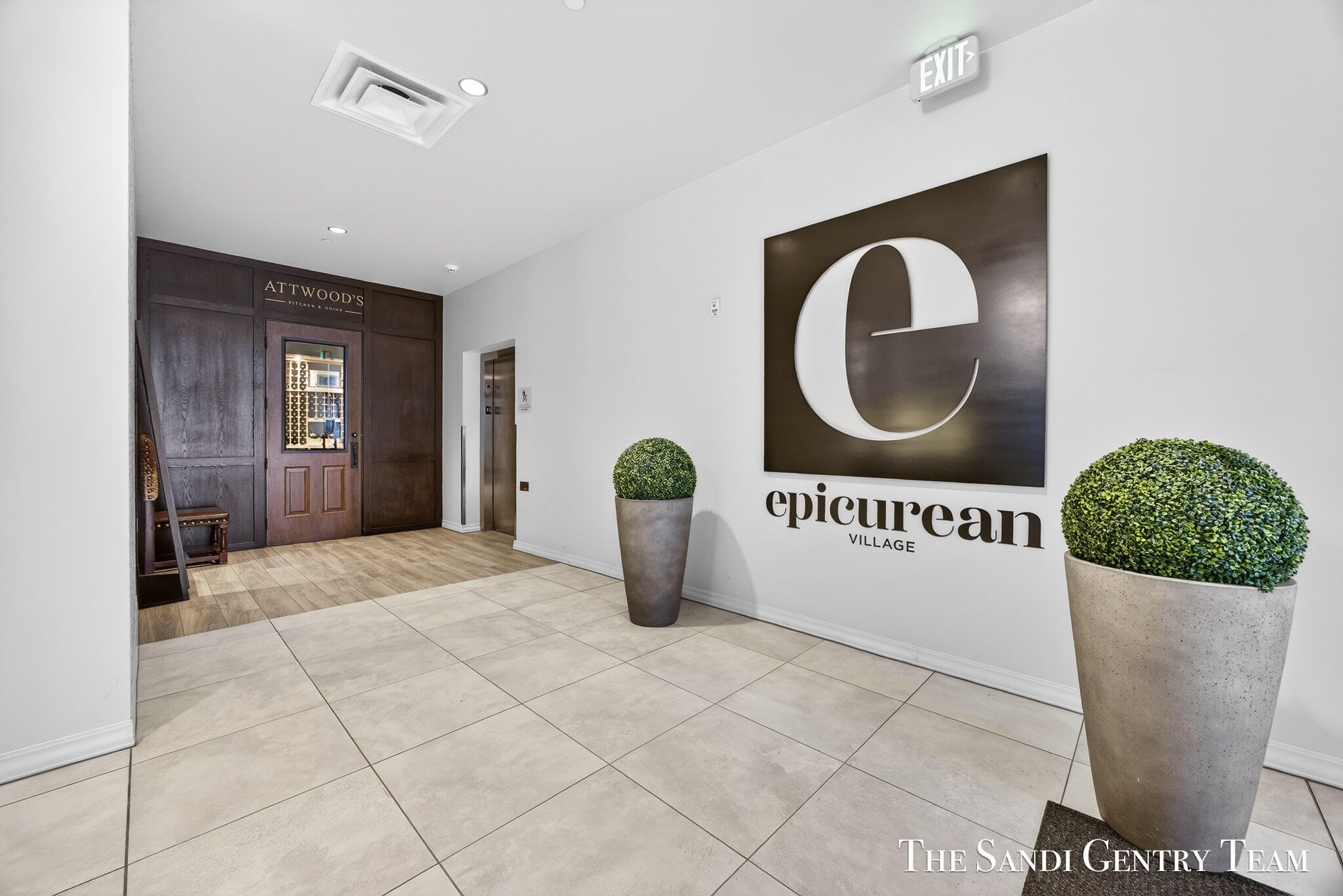 110 W Savidge Street 204