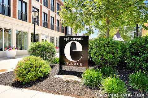 110 W Savidge Street 204