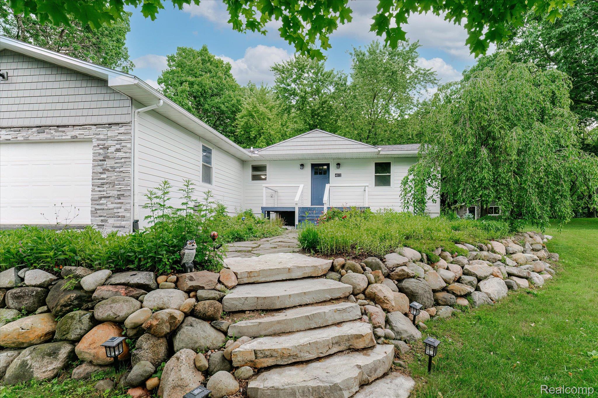 4072 Mill Lake Road