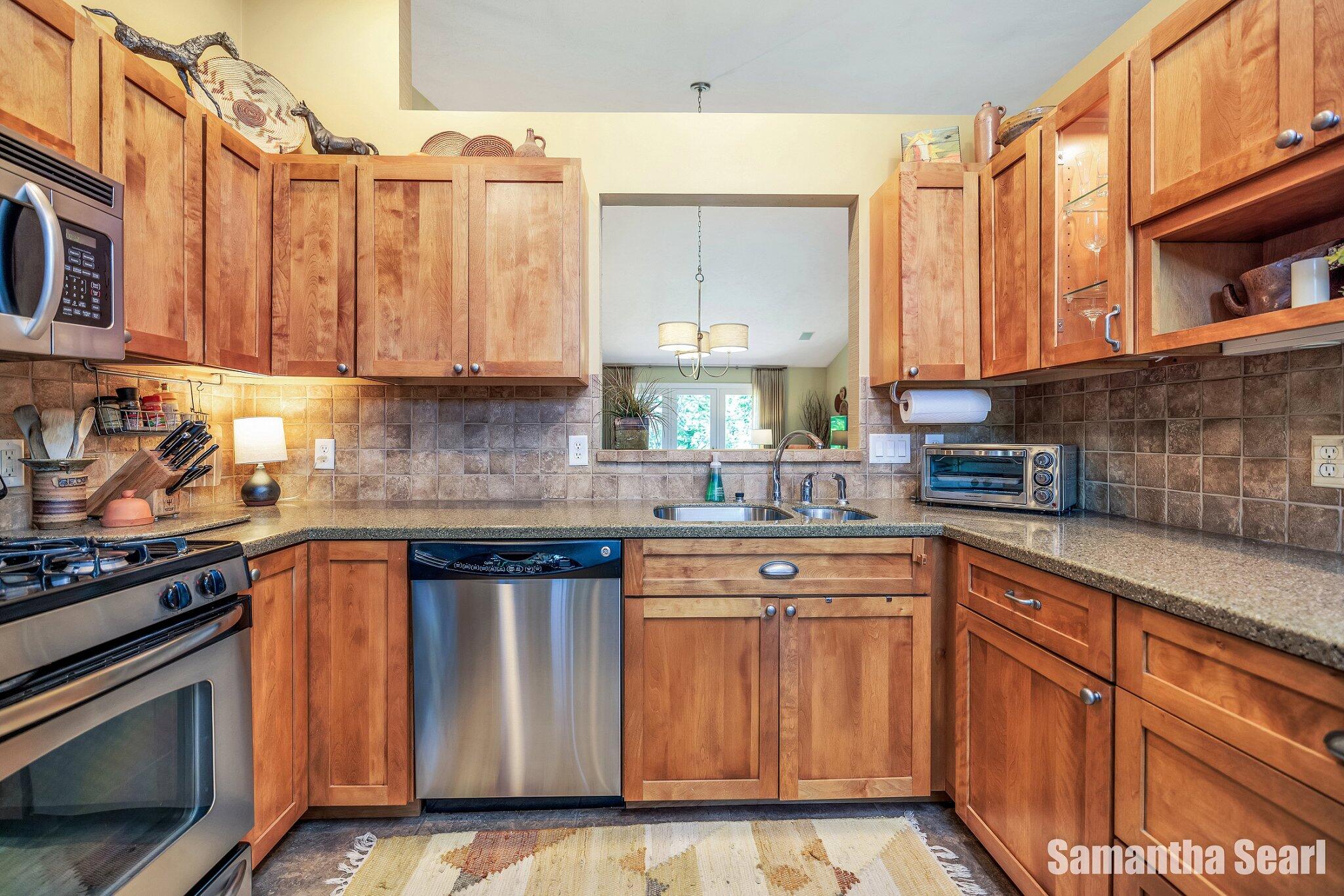 2324 Whimbrel Court NE