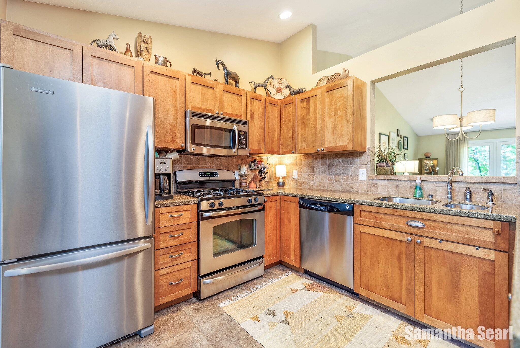 2324 Whimbrel Court NE