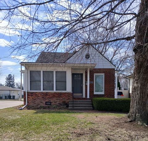 Photo of 22646 Lakeland Street, St Clair Shores City, MI 48081 (MLS # 58050205817)