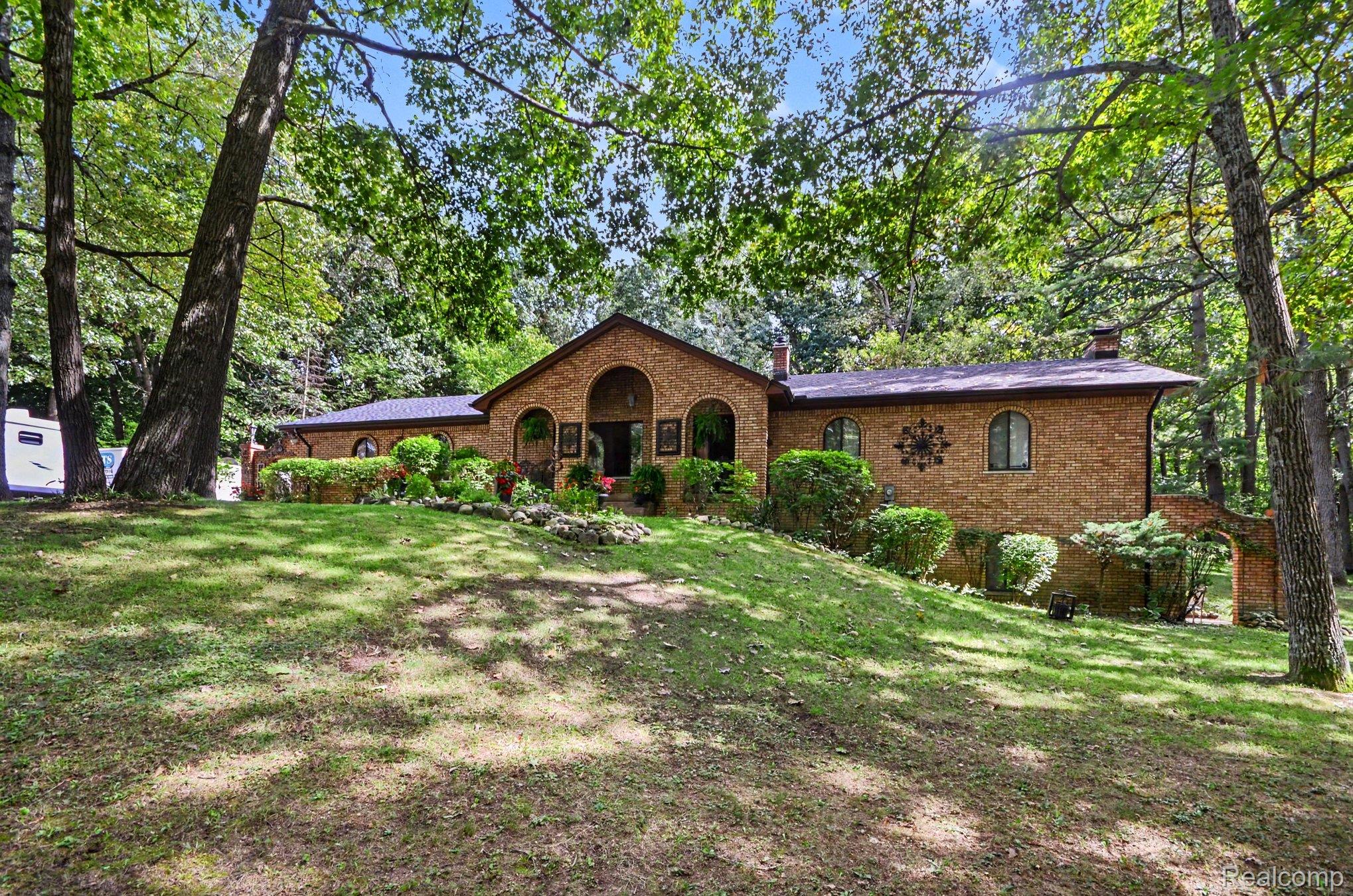1600 Moffat Road