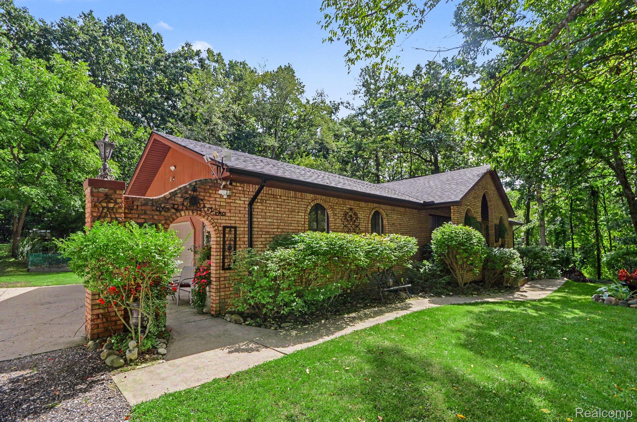 1600 Moffat Road