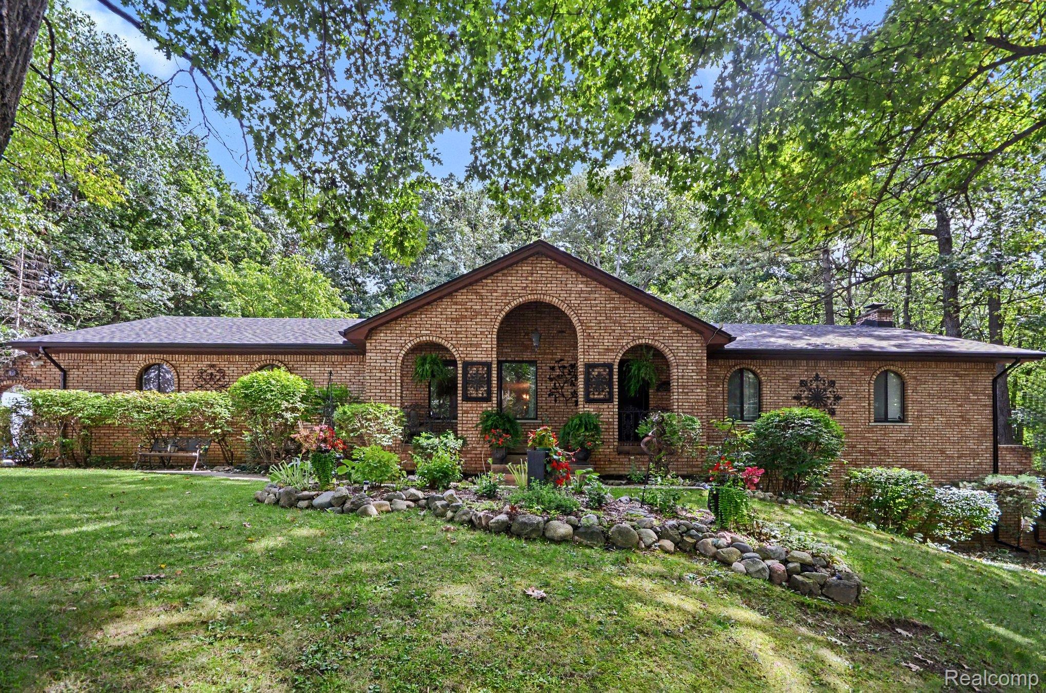 1600 Moffat Road