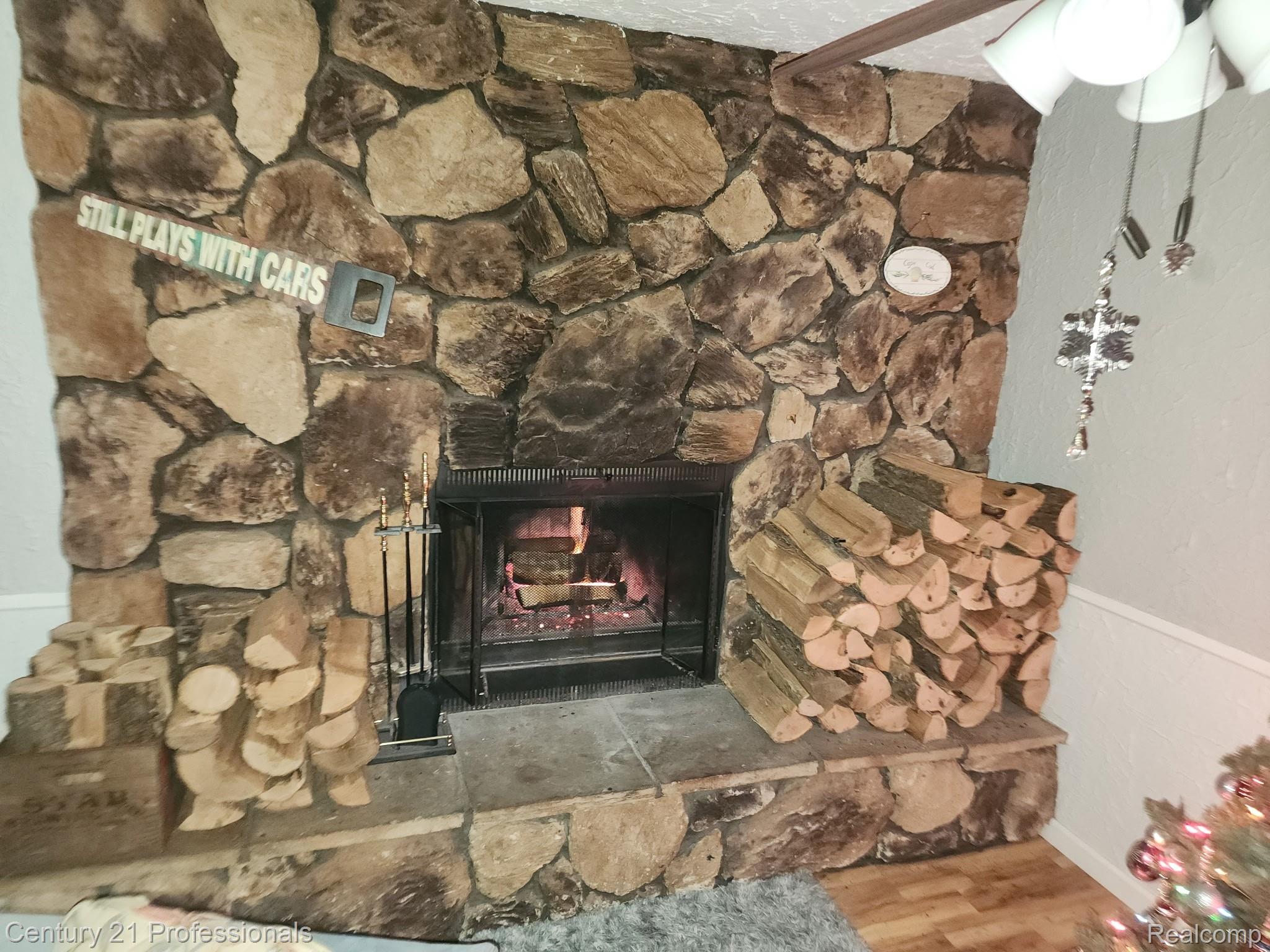 7887 Elizabeth Lake Road