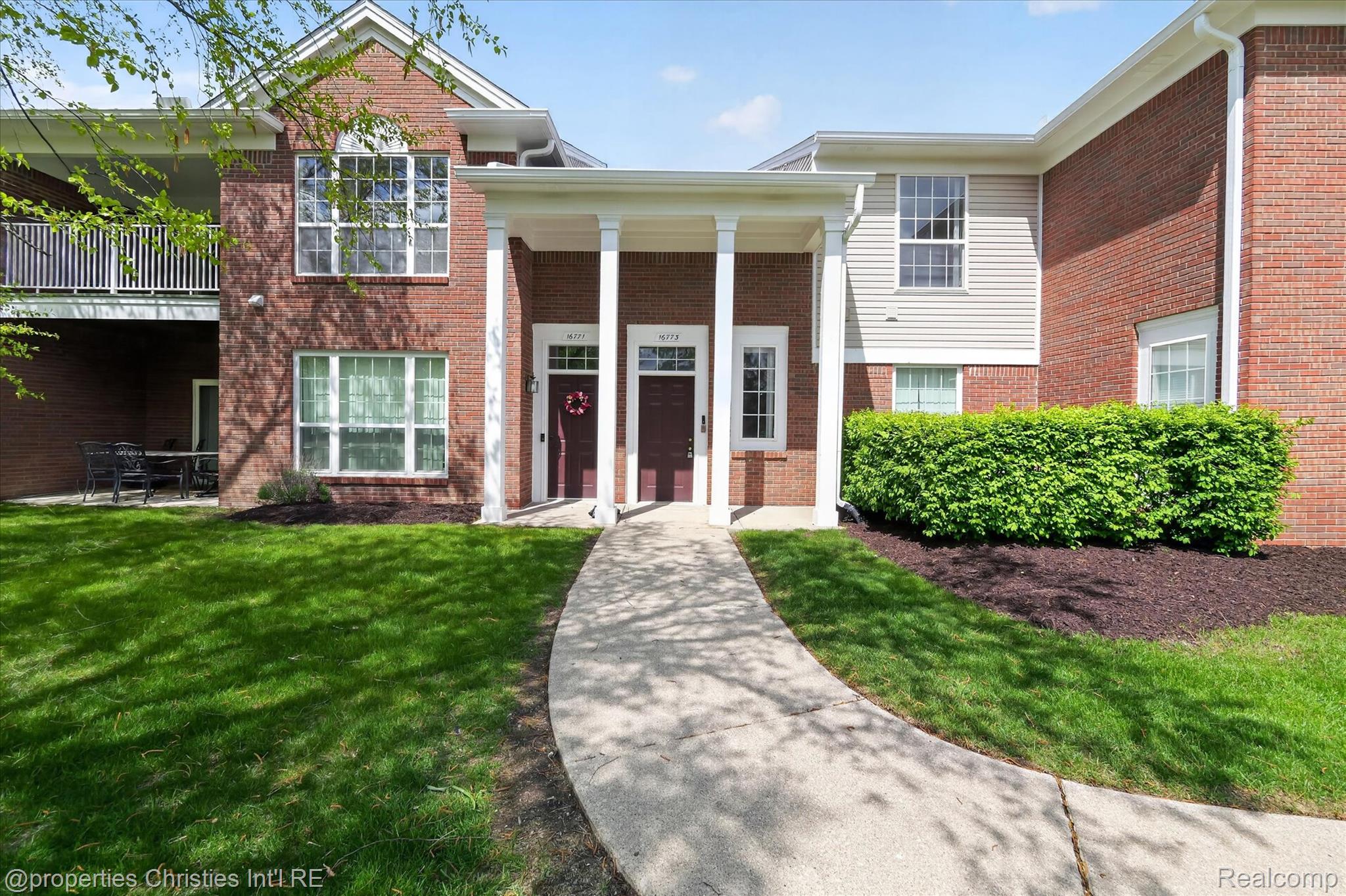 16773 Carriage Way