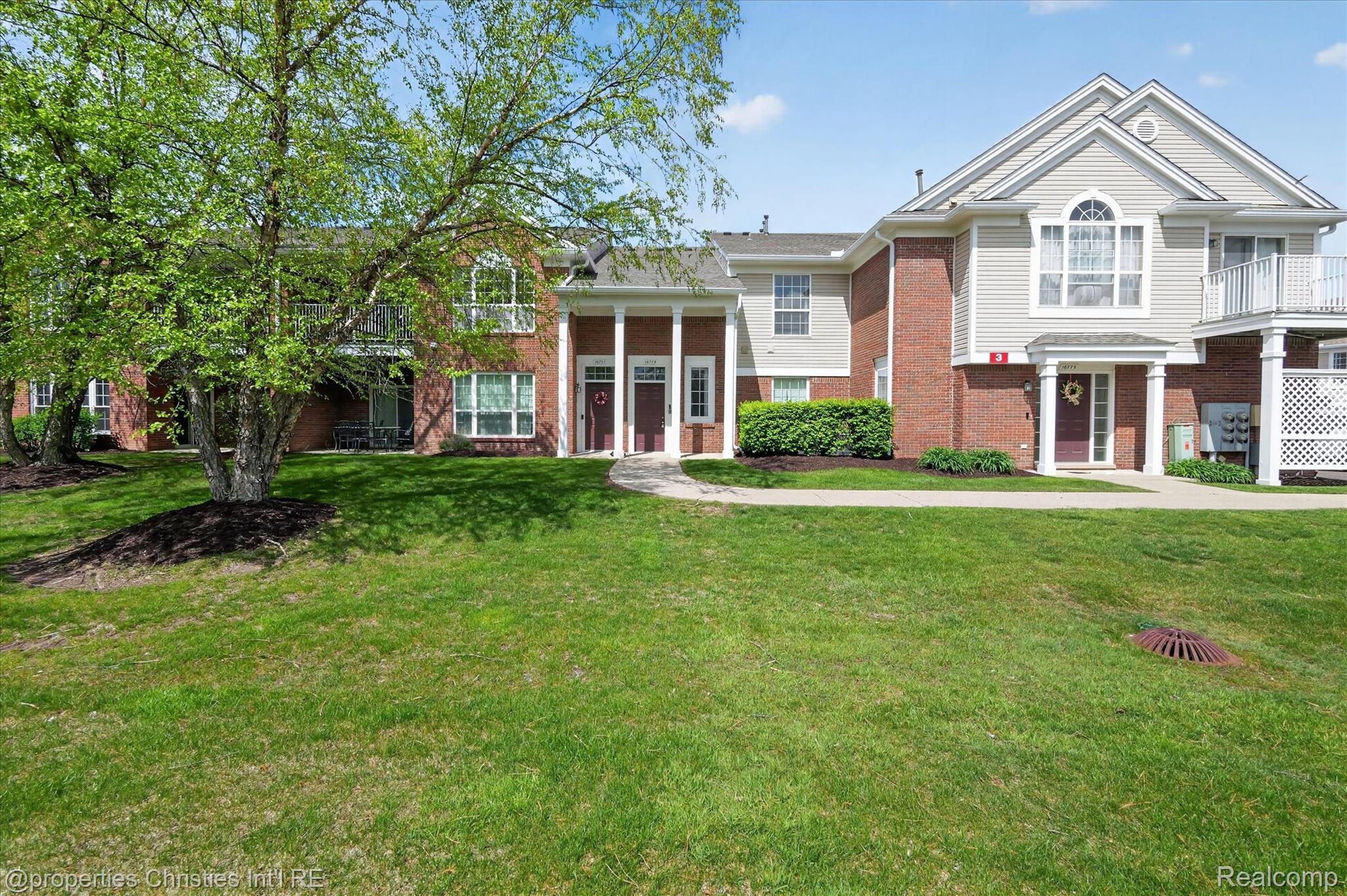 16773 Carriage Way