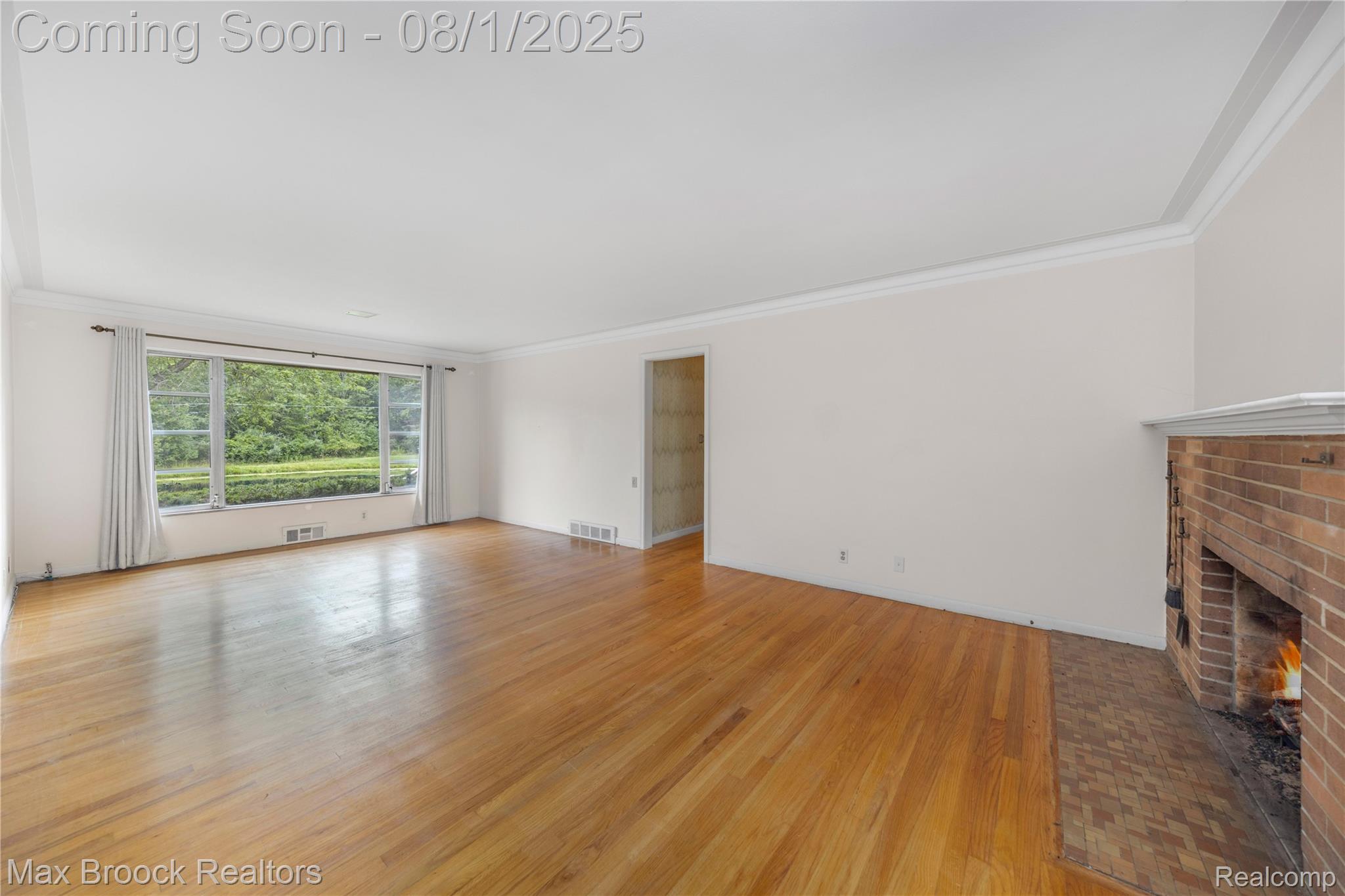 25541 Crystal Spring Court