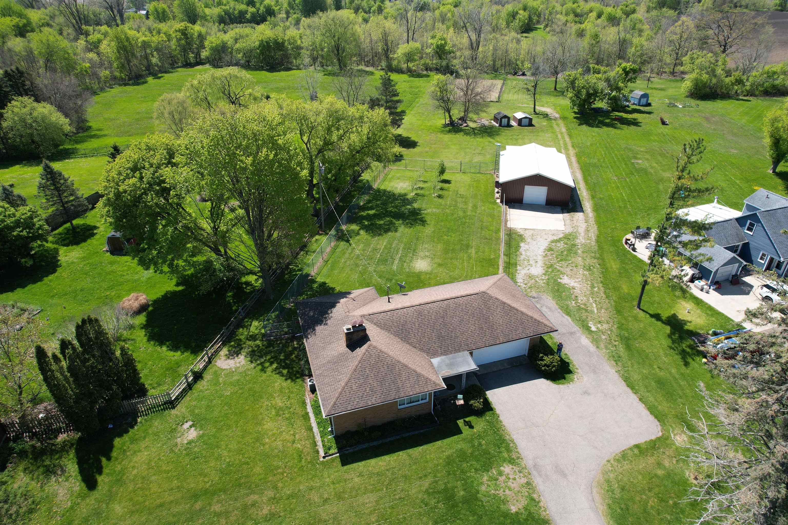 10900 Lansing Road