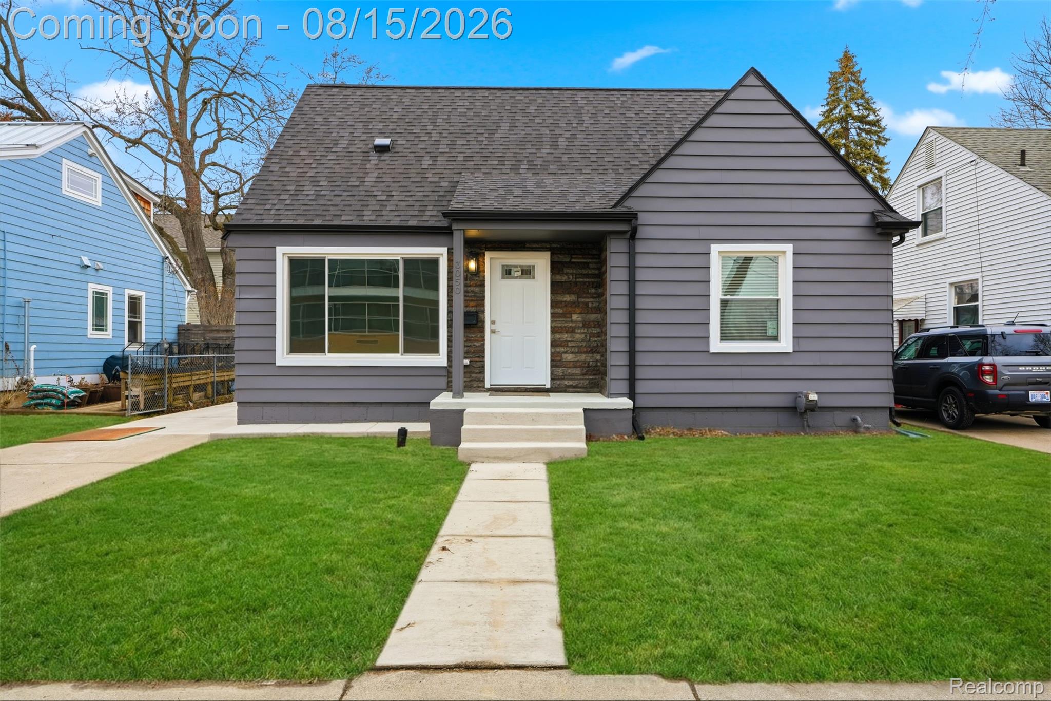 3050 Catalpa Drive