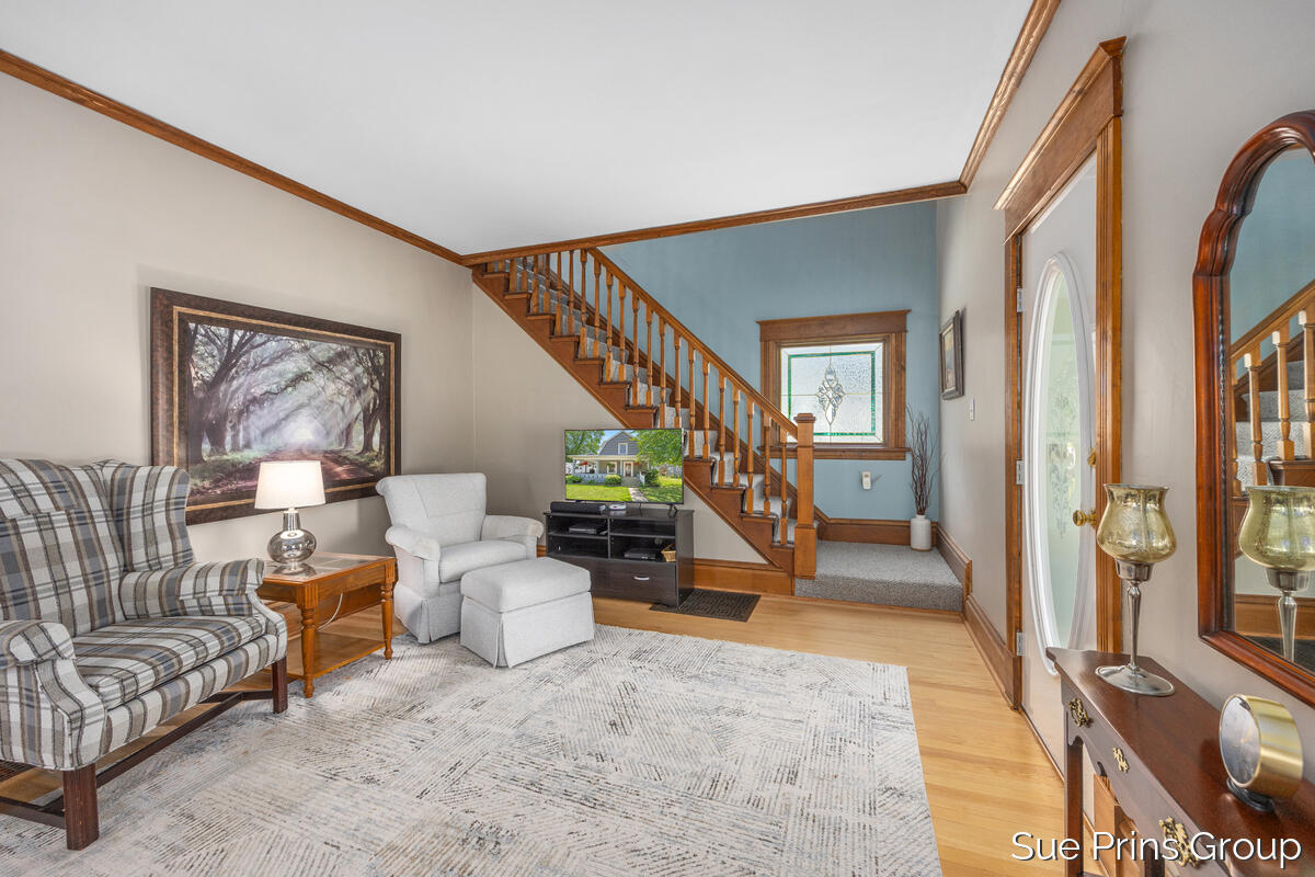 3836 30th Street SW