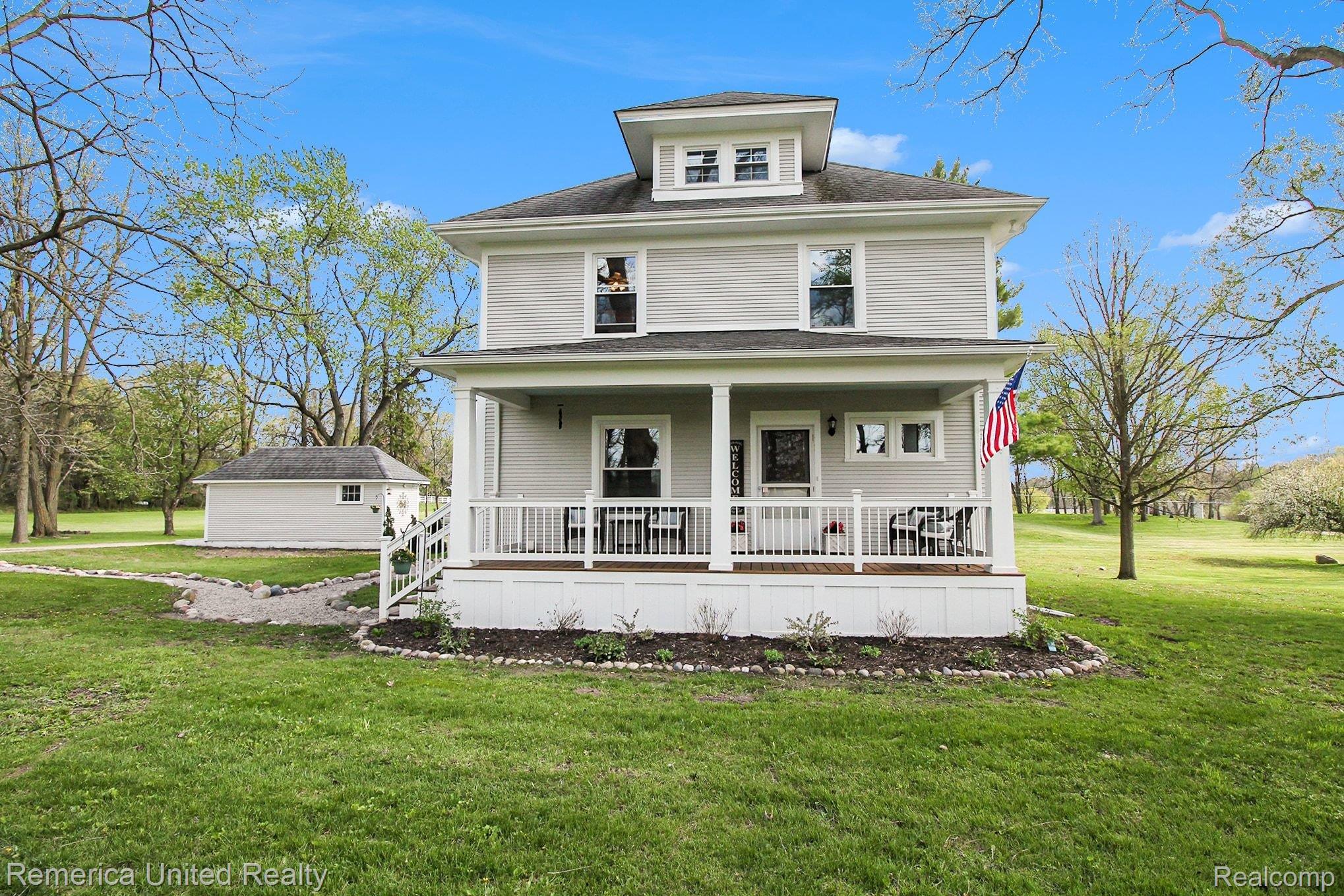 525 W Buno Road