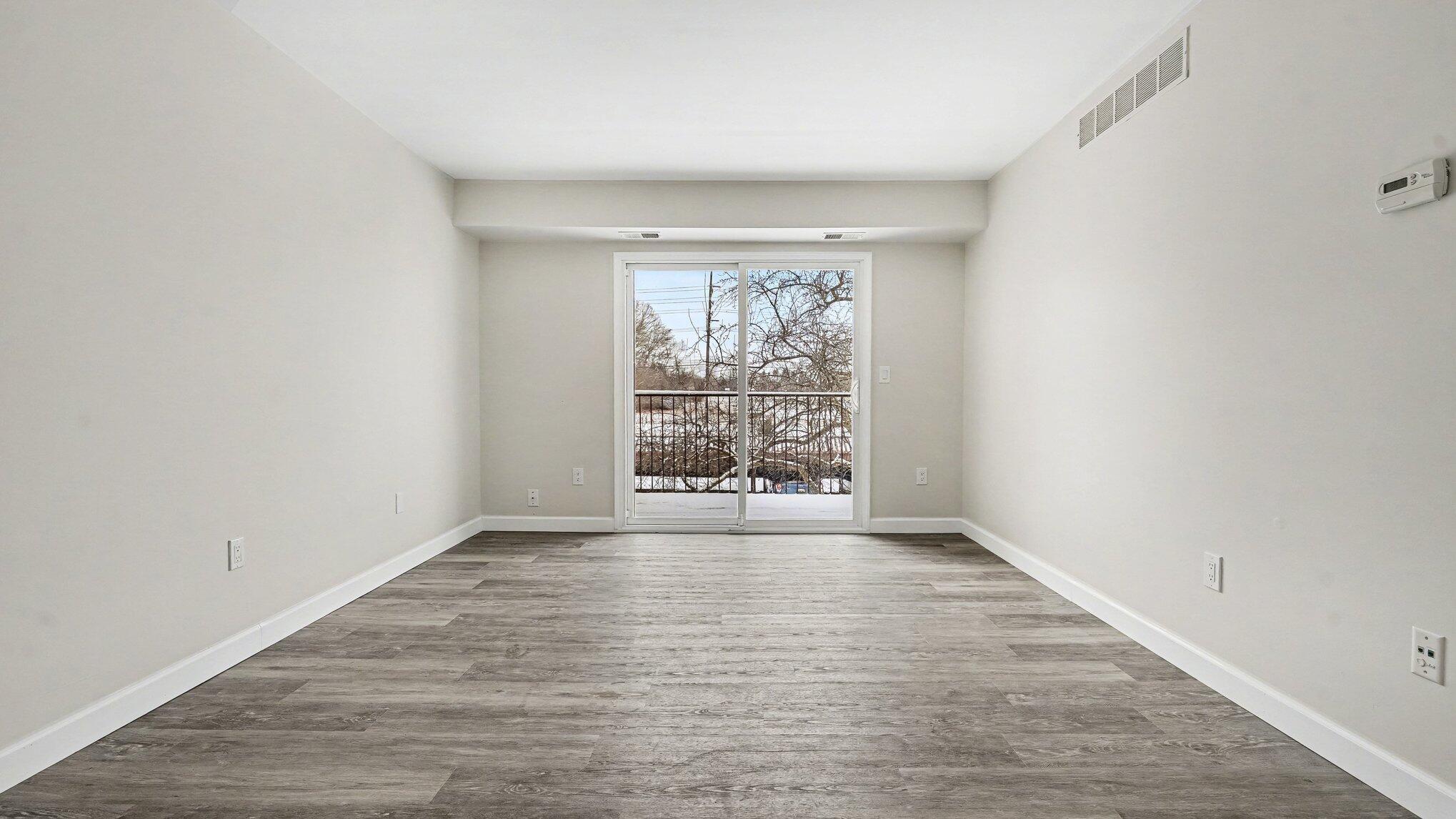 1472 W Chateau Vert Street F