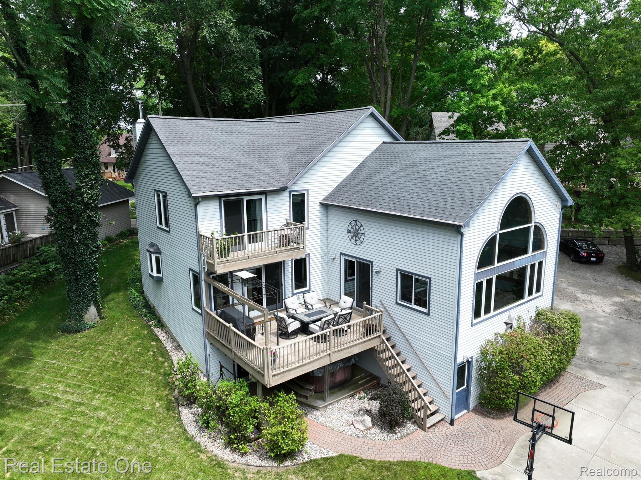 11770 WOODVIEW
