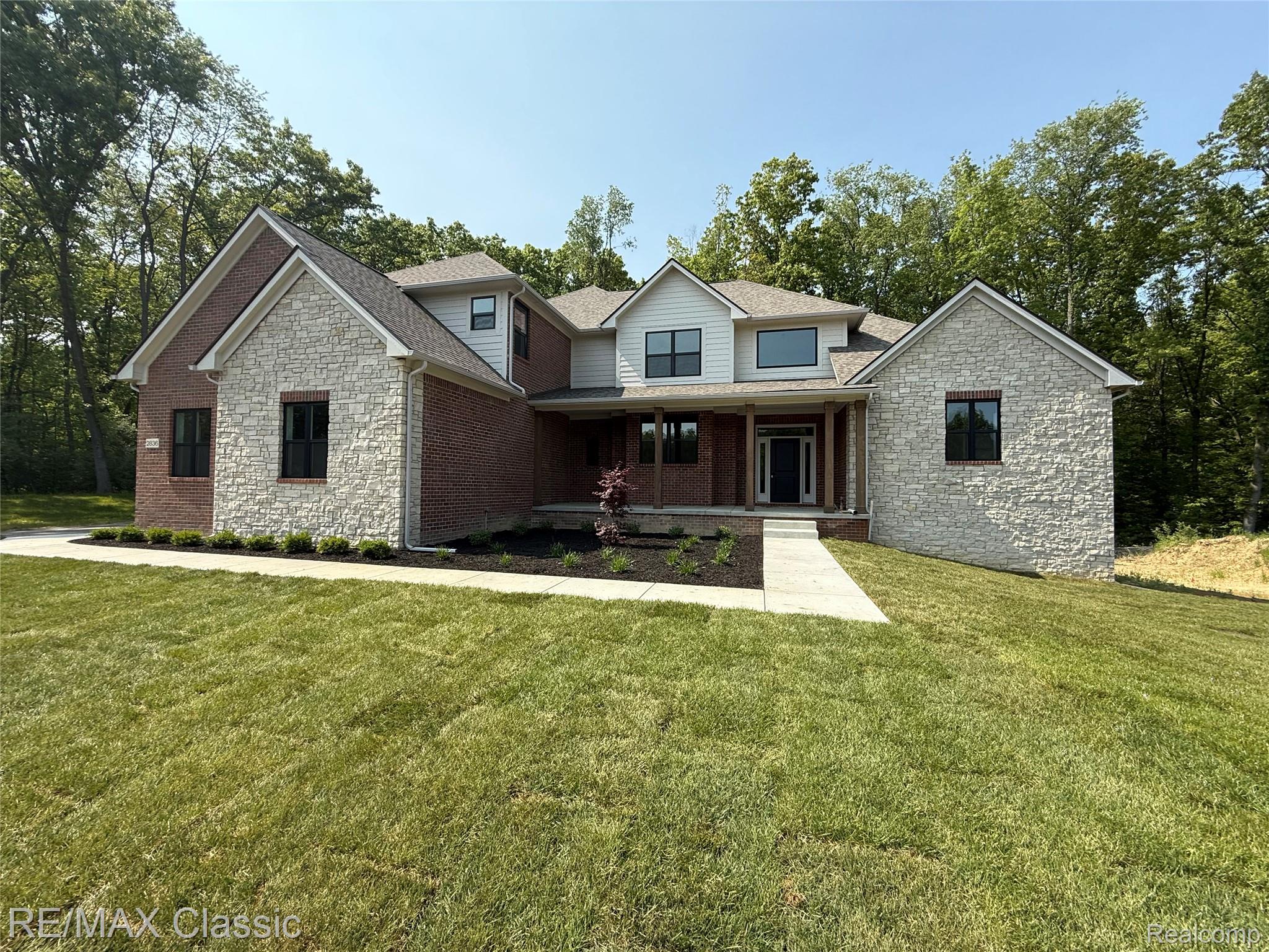 2836 Pine Bluffs ct