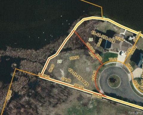 Vac Newport Way Drive Waterford Charter Township MI 48329