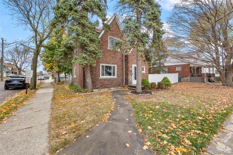 1332 Fort Park Boulevard Lincoln Park City MI 48146