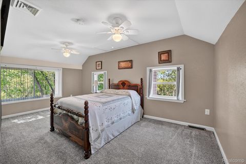 Tiny photo for 10520 North Dixie HWY, Berlin Charter Township, MI 48179 (MLS # 20261039573)