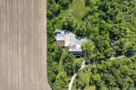 Tiny photo for 10520 North Dixie HWY, Berlin Charter Township, MI 48179 (MLS # 20261039573)