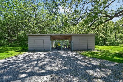 Tiny photo for 10520 North Dixie HWY, Berlin Charter Township, MI 48179 (MLS # 20261039573)