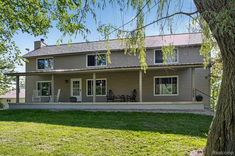 Photo of 10520 North Dixie HWY, Berlin Charter Township, MI 48179 (MLS # 20261039573)