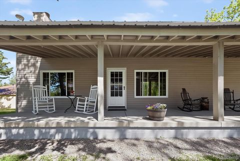 Tiny photo for 10520 North Dixie HWY, Berlin Charter Township, MI 48179 (MLS # 20261039573)
