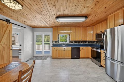 Tiny photo for 10520 North Dixie HWY, Berlin Charter Township, MI 48179 (MLS # 20261039573)